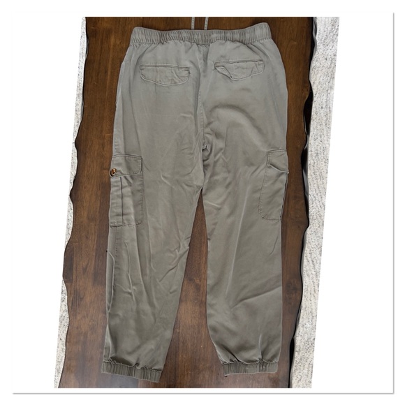 LOFT Olive Green Cargo Jogger Pants - Picture 9 of 10